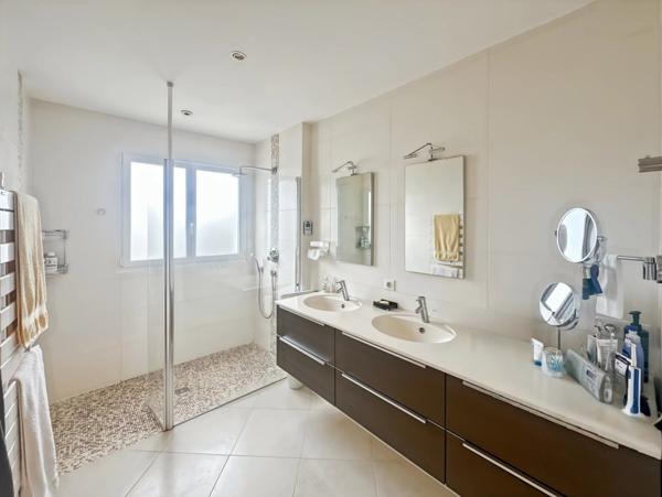 Vente Maison 5 pièces 122 m2 à Le Taillan-Médoc