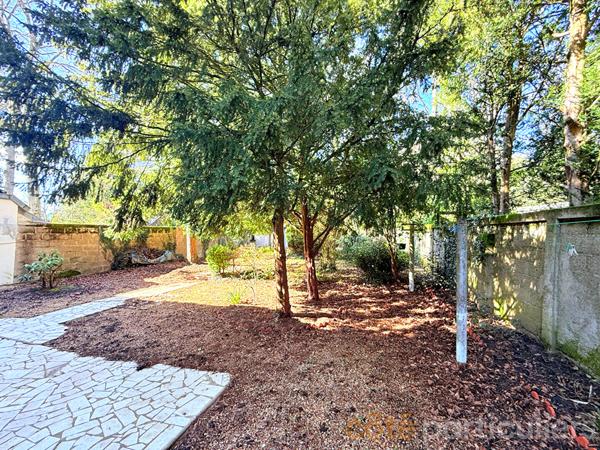 Vente Maison128 m² - 6 Pièces - SAINT CYR SUR LOIRE (37540)