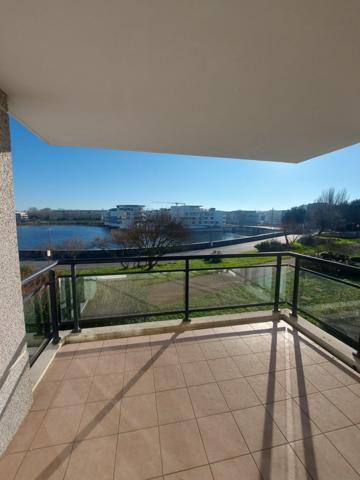 T2 La Rochelle quartier Les Minimes avec vue sur le lac de la sole