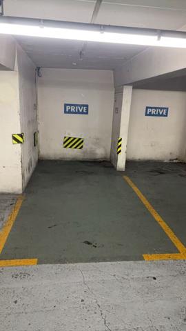 Vente Parking / box12 m² - PARIS (75009)