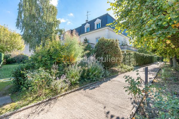 Vente Maison84 m² - 4 Pièces - LA VARENNE SAINT HILAIRE (94210)