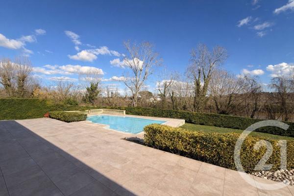 Maison à vendre  6 pièces - 308,18 m2 MONTAUBAN - 82