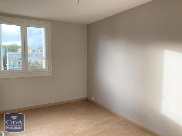 Appartement à louer 3 pièces 61.97m² Limoges (87000)