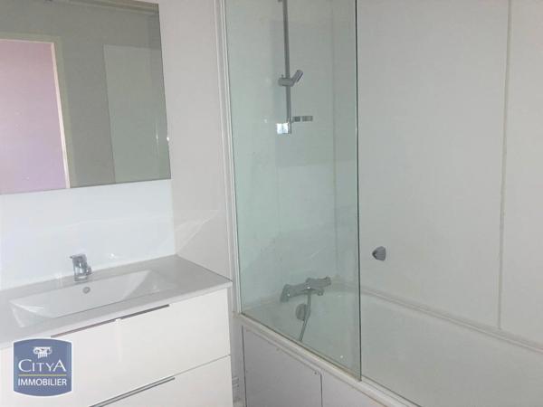 Appartement à louer 3 pièces 61.97m² Limoges (87000)