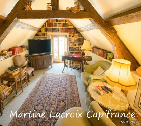 Dpt SARTHE (72), à vendre LA FERTE-BERNARD - PROPRIÉTÉ  P6 de 170 m² - Terrain de 4547 M²