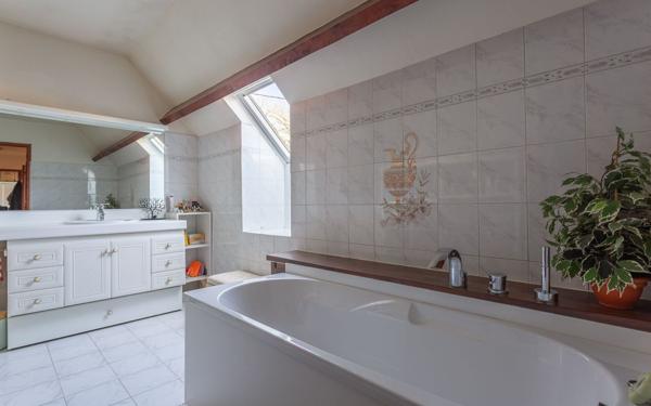 Maison à vendre    5 pièces • 128 m2 Yerres