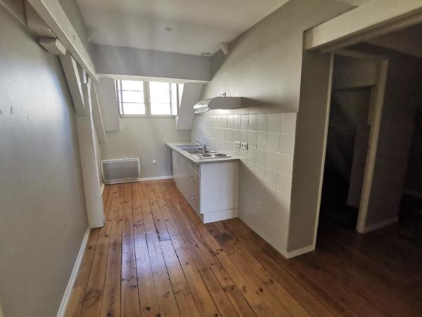 LOCATION : appartement 2 pièces (55 m²) à ORTHEZ