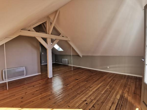 LOCATION : appartement 2 pièces (55 m²) à ORTHEZ