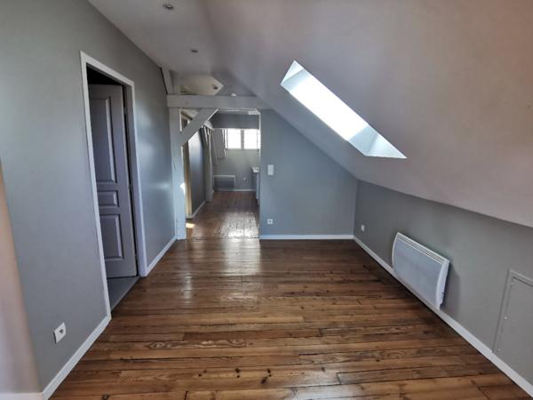 LOCATION : appartement 2 pièces (55 m²) à ORTHEZ