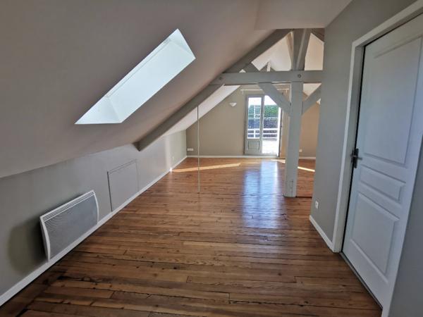 LOCATION : appartement 2 pièces (55 m²) à ORTHEZ