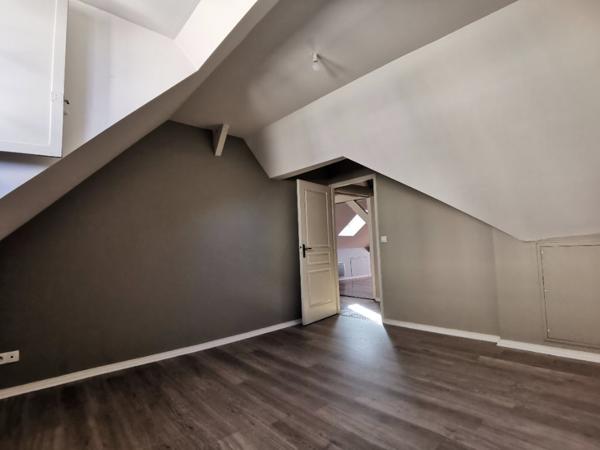 LOCATION : appartement 2 pièces (55 m²) à ORTHEZ