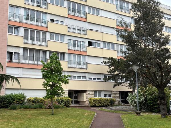 Appartement Yerres 2 pièce(s) 48 m2, proche gare et centre ville
