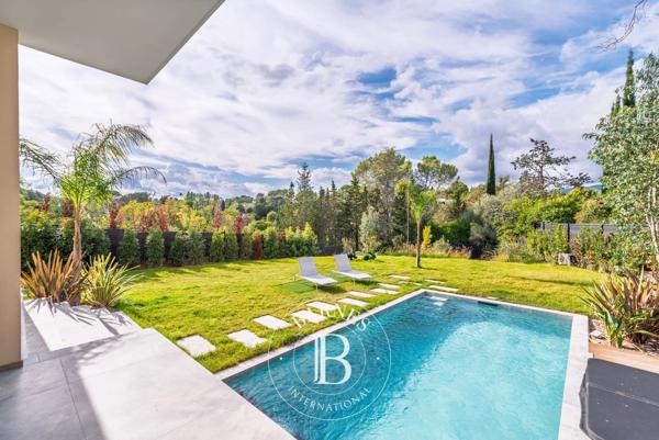 Valbonne, Villa 4 Chambres -  210 m² à vendre