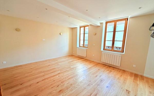 Appartement à louer    3 pièces • 64,27 m2 Triel-sur-Seine