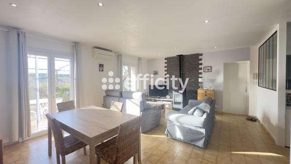 Maison 5 pièces - 82 m² Exclusivité efficity