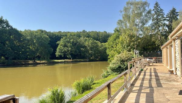Grande Propriété avec Gîtes, Etang 7,5ha