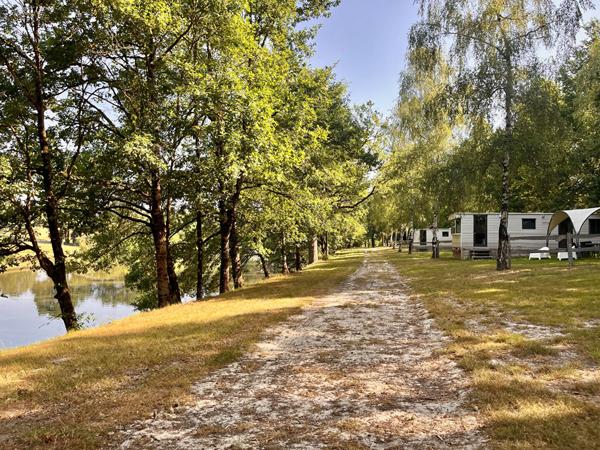 Grande Propriété avec Gîtes, Etang 7,5ha