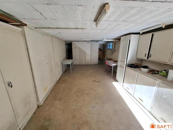 Maison années 80 sur 3 niveaux, 4 pièces, 2 chambres