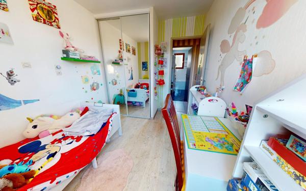 Maison à vendre    5 pièces • 114,26 m2 Vaulx-en-Velin