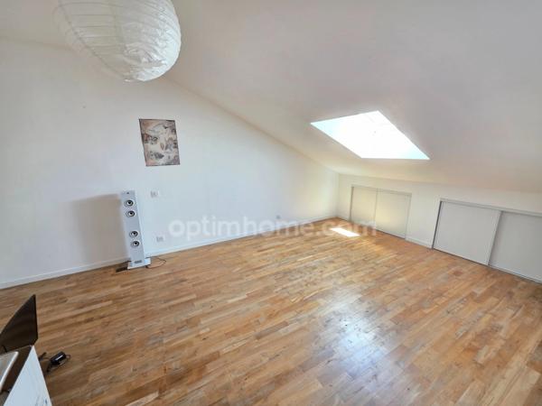 PROCHE CHU - EMAILLEURS JOLIE MAISON T5 SUR SOUS SOL COMPLET ET TERRAIN ARBORE DE 777 M²