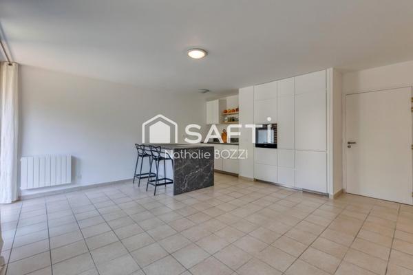 T3 à Meylan avec terrasse et place de stationnement en sous-sol