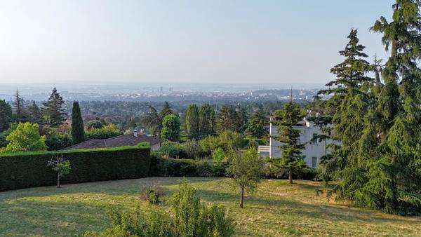 Saint Didier au Mont d'Or - Maison sur parcelle constructible de 5000m² - piscine - Garage et annexe