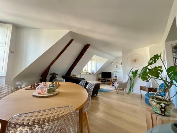 Une "Maison sous les toits" au pied du Jardin