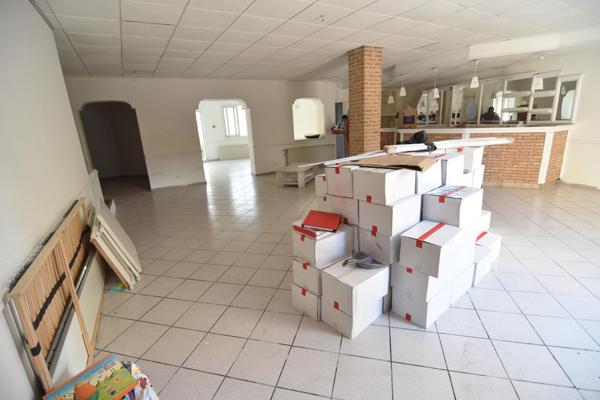 Local commercial 165 M2 + extérieur quartier Nungesser