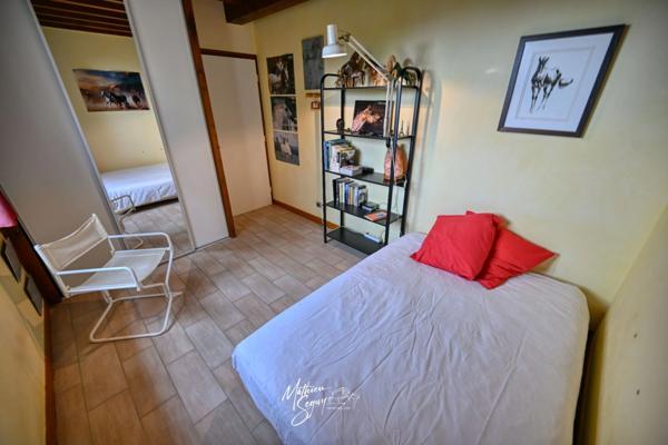 PROPRIETE verdoyante à AVEIZE