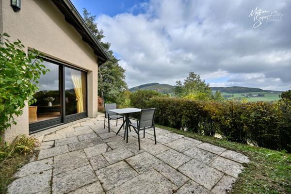 PROPRIETE verdoyante à AVEIZE