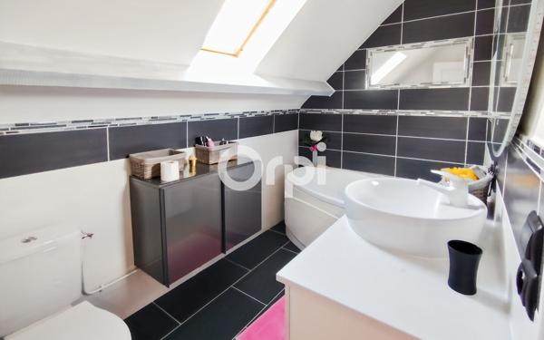 Maison à vendre    6 pièces •  Fontenay-en-Parisis