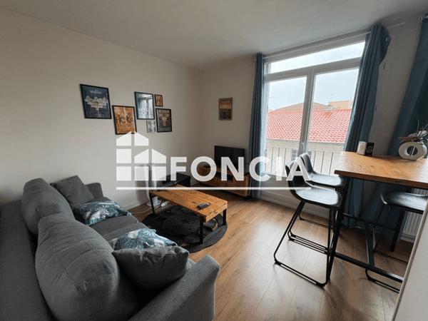 Location Studio meublé 27.94 m² - Pau 64000