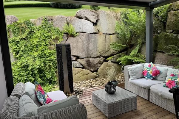 Maison rénovée dans un cadre idyllique (meublée)