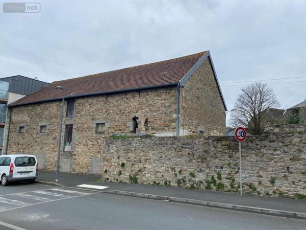 Maison à vendre à Guingamp dans les Côtes-d'Armor (22200), ref : 22064-1072