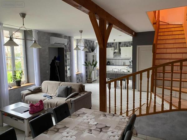 Maison à vendre à Guingamp dans les Côtes-d'Armor (22200), ref : 22064-1072