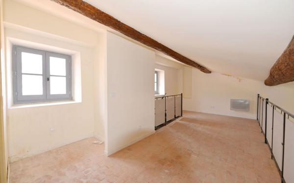 Appartement à vendre    2 pièces • 61,72 m2 Grasse