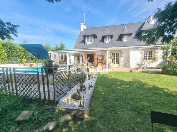 LE HEZO : Grande maison traditionnelle de 140 m² à vendre