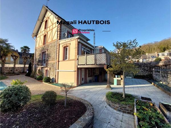 Villa Saint Jean Le Thomas 10 pièce(s) 220 m2