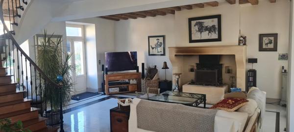 Maison  4 pièce(s) 175 m2