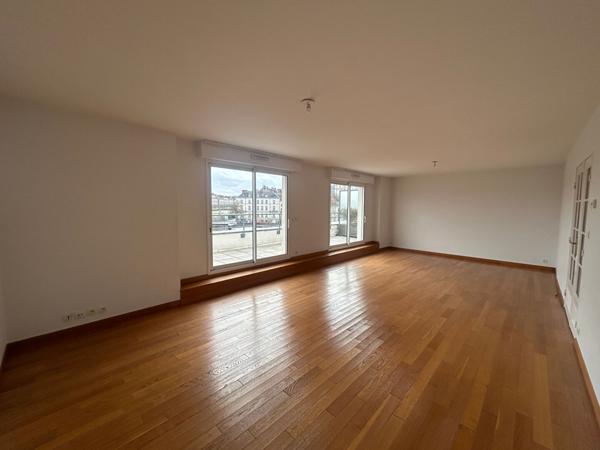 Appartement Nantes 6 pièce(s) 143.84 m2,