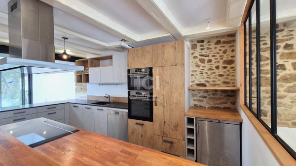 Maison de bourg familiale 175m² avec Garage- Saint Etienne de Montluc