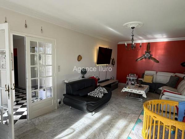 Maison - Oloron-sainte-marie - Réf.:205363 AU COEUR DU QUARTIER SAINTE-MARIE - BELLE MAISON FAMILIALE AVEC GARAGE ET JARDIN - PROCHE DE TOUTES COMMODITES *** SOUS COMPROMIS ***
