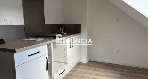 Location Studio 21.83 m² - Fontainebleau 77300