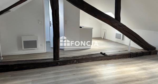 Location Studio 21.83 m² - Fontainebleau 77300