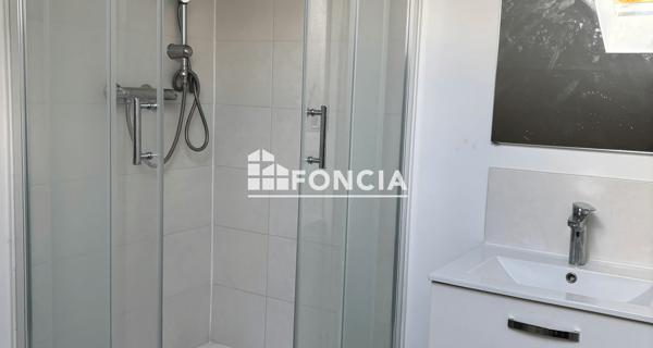 Location Studio 21.83 m² - Fontainebleau 77300