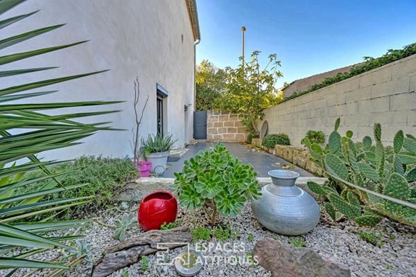 Mas à l’esprit artistique et bohème – 15 km de Nîmes