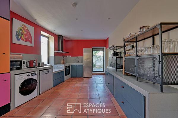 Mas à l’esprit artistique et bohème – 15 km de Nîmes