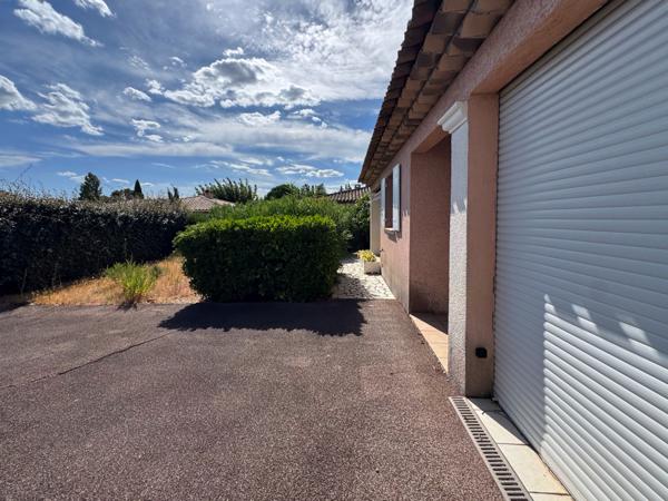 Fréjus (83600) SOUS OFFRE - EN EXCLUSIVITÉ – Maison individuelle T4 dans une résidence prisée à Fréjus - garage et jardin -