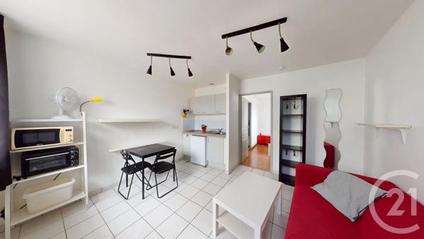 Appartement T2 à vendre  2 pièces - 27 m 2   DOLE  - 39