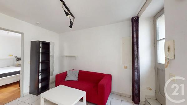 Appartement T2 à vendre  2 pièces - 27 m 2   DOLE  - 39